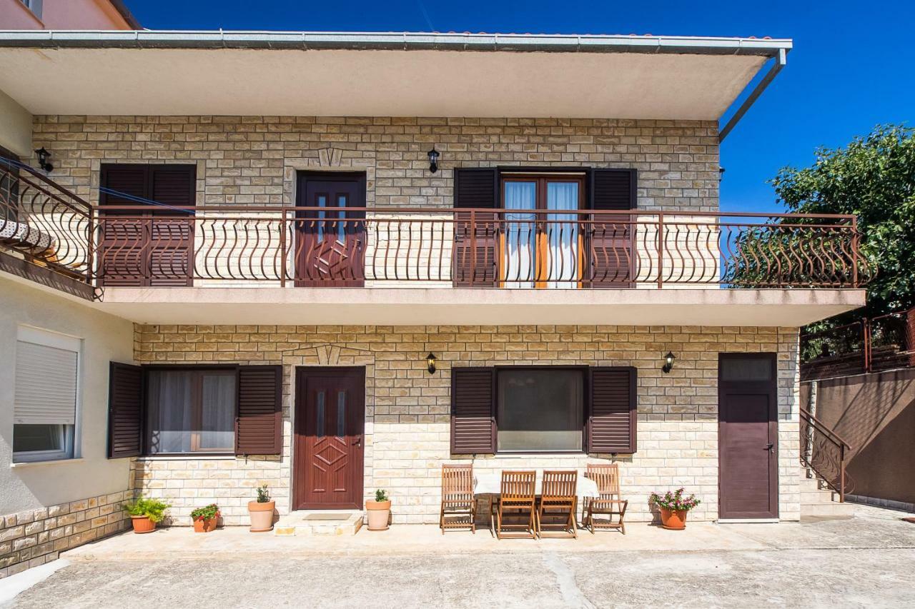 Apartment Olivera Trogir Eksteriør billede