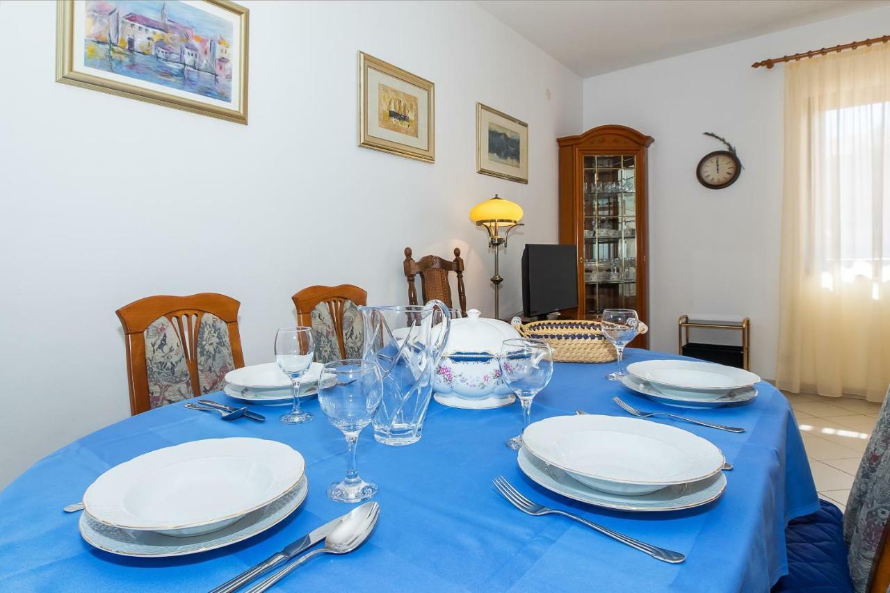 Apartment Olivera Trogir Eksteriør billede