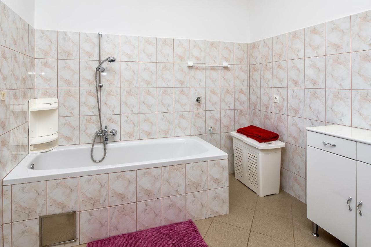 Apartment Olivera Trogir Eksteriør billede
