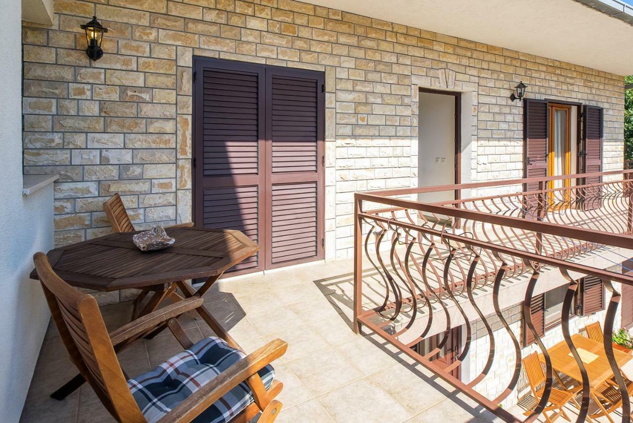 Apartment Olivera Trogir Eksteriør billede