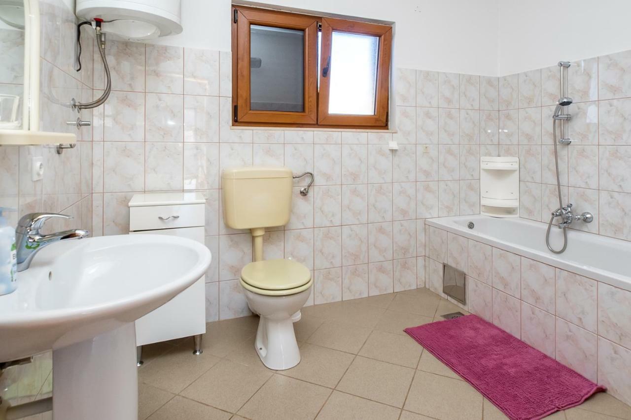 Apartment Olivera Trogir Eksteriør billede