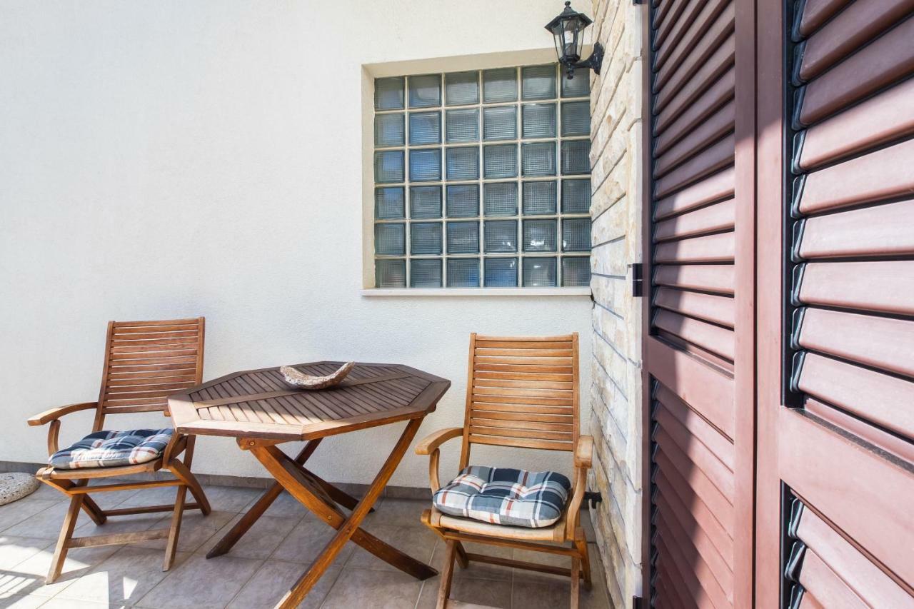 Apartment Olivera Trogir Eksteriør billede