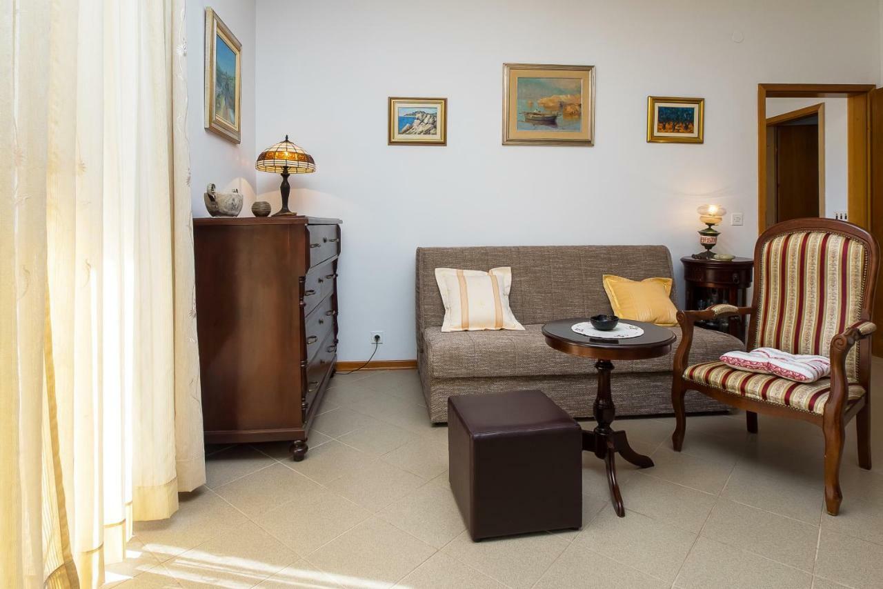 Apartment Olivera Trogir Eksteriør billede