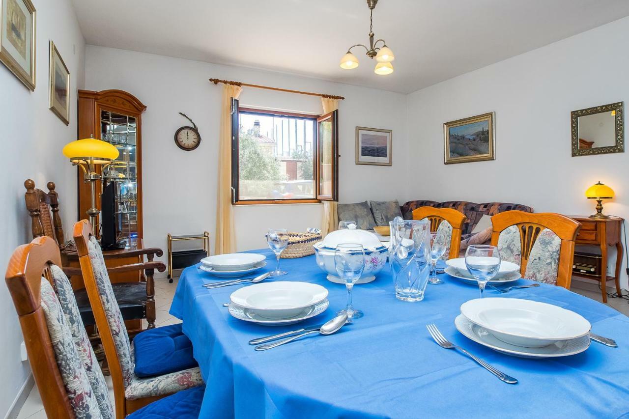 Apartment Olivera Trogir Eksteriør billede
