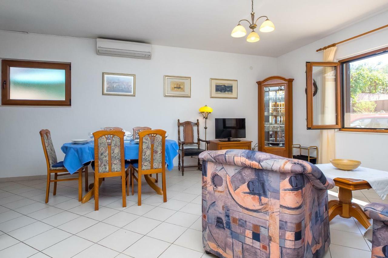 Apartment Olivera Trogir Eksteriør billede